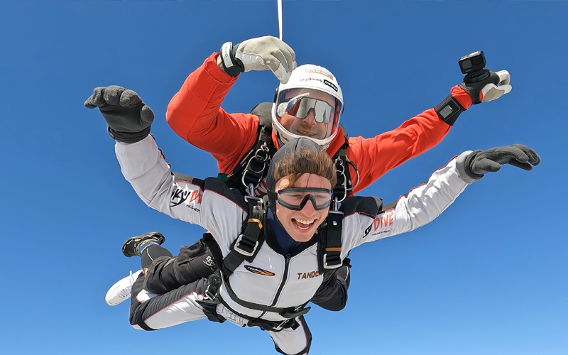 tandemspringen-ein-sprung-ins-licht
